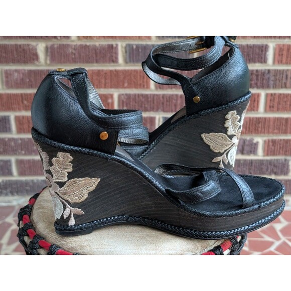 J VINCENT Wedge Leather Sandals -Floral Embroidered-Black- Size 10M - Picture 5 of 12
